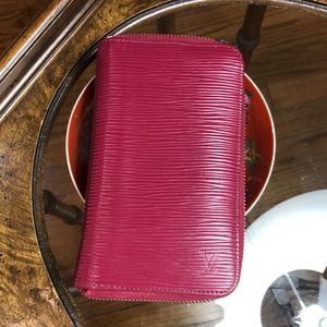 Louis Vuitton Wallet-Zippy Organizer Fuchsia Epi